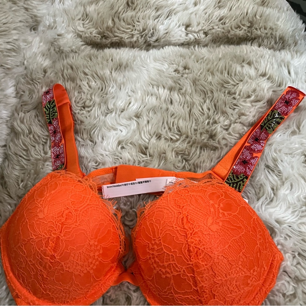 Victoria’s  secret shine straps very sexy push-up “Sunny Orange”